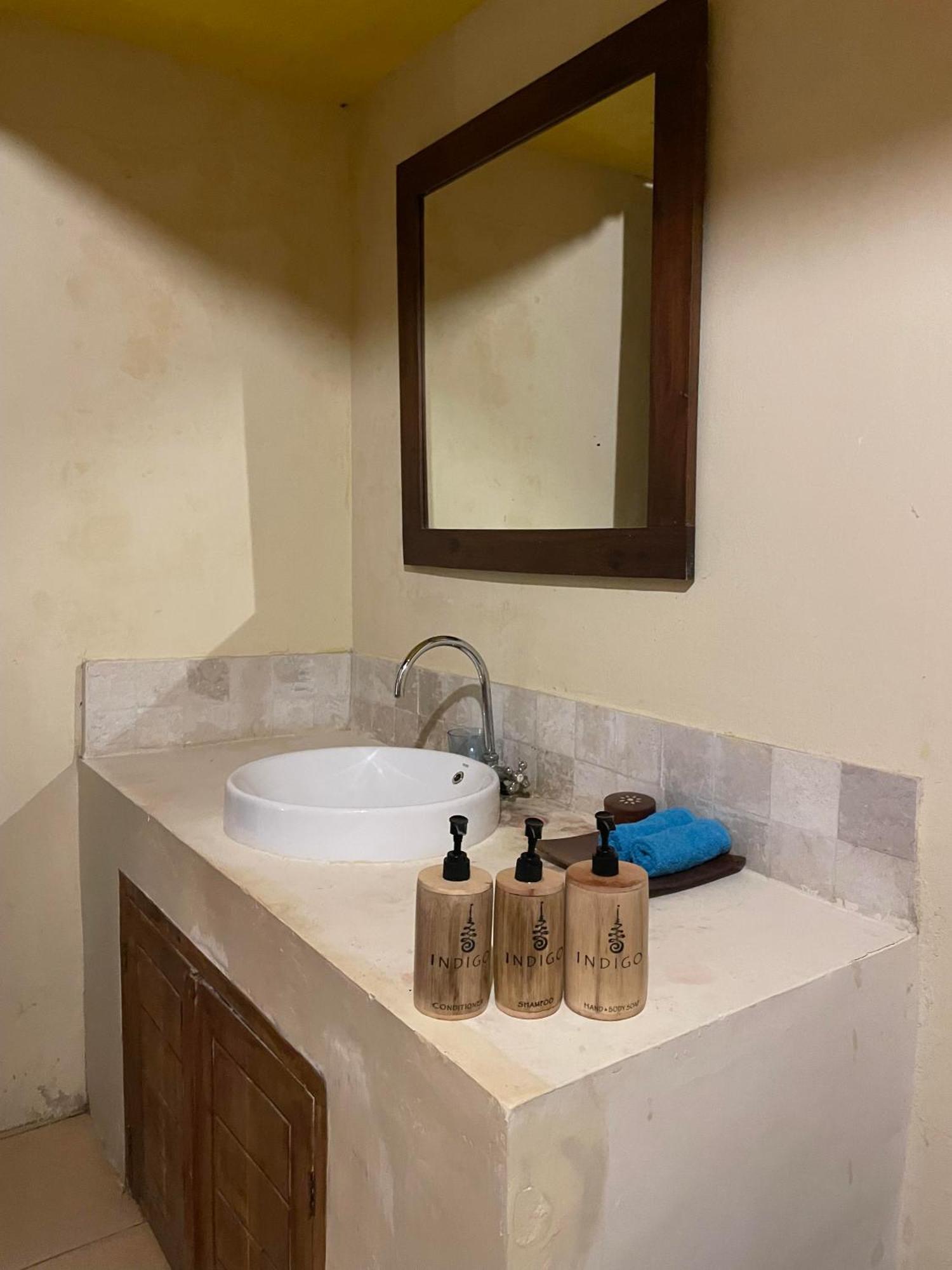 Indigo Bungalows Quần đảo Gili Ngoại thất bức ảnh